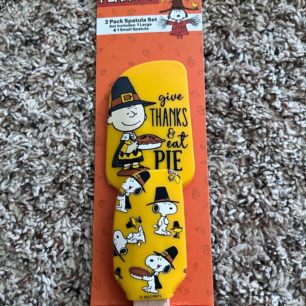 Peanuts Snoopy Thanksgiving Set of 2 Spatulas “Give Thanks & Eat Pie”